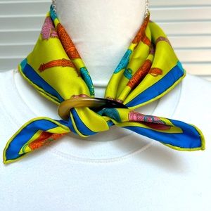 Hermes Scarf, Lanternes